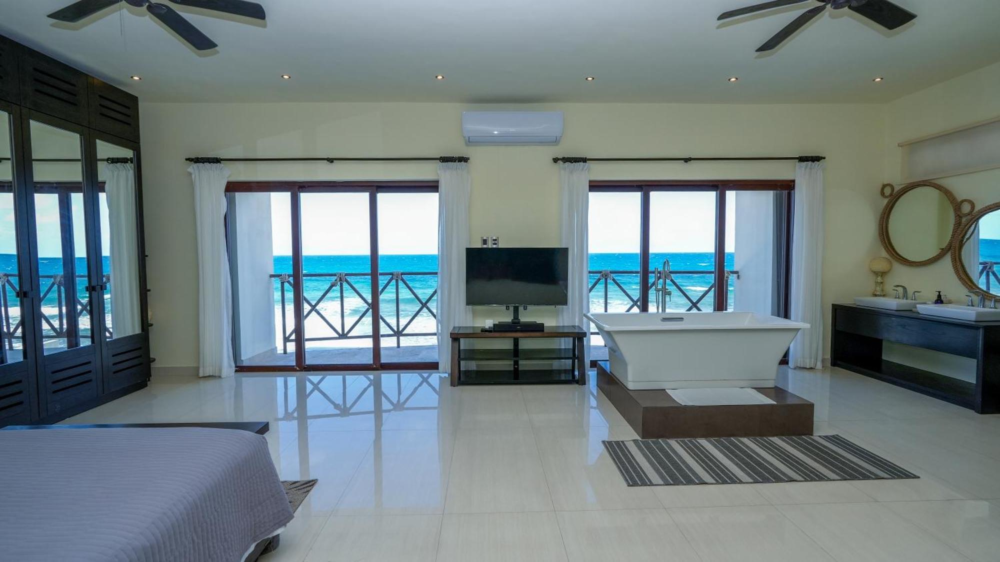 Villa Casa Javi- Ocean Front Located Mid Isla Mujeres Extérieur photo