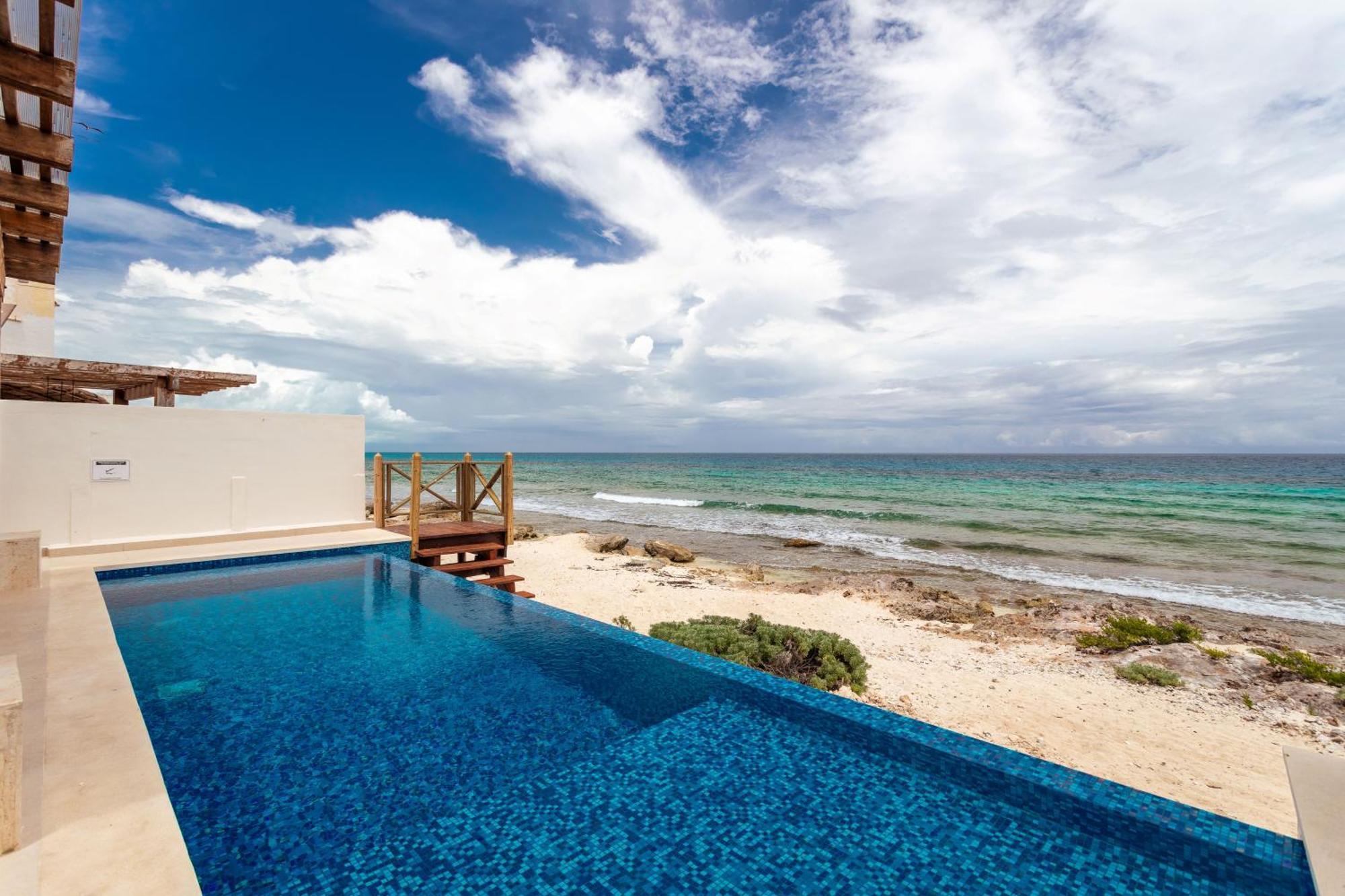 Villa Casa Javi- Ocean Front Located Mid Isla Mujeres Extérieur photo